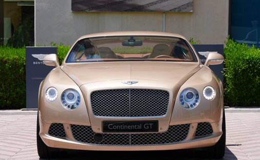 2012 Bentley Continental GTC W12 AWD  in Doha, Qatar 1