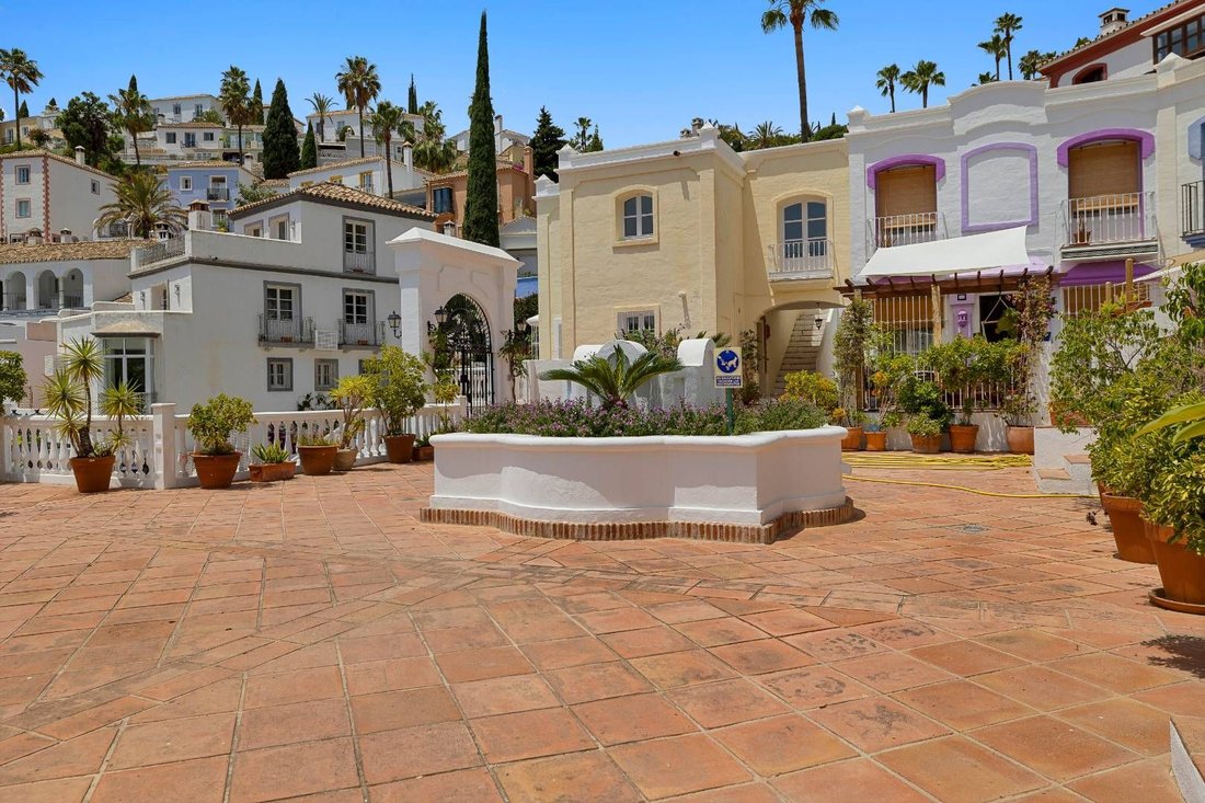 Maison à La Quinta, Benahavís, Andalousie 1 - 14369203