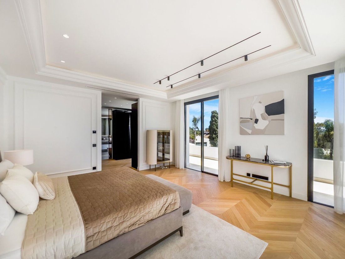 Villa in Puerto Banus, Marbella, Spain 4 - 13131713
