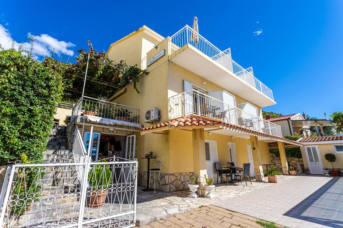 Villa in Promajna, Split-Dalmatia County, Croatia 1 - 14369154