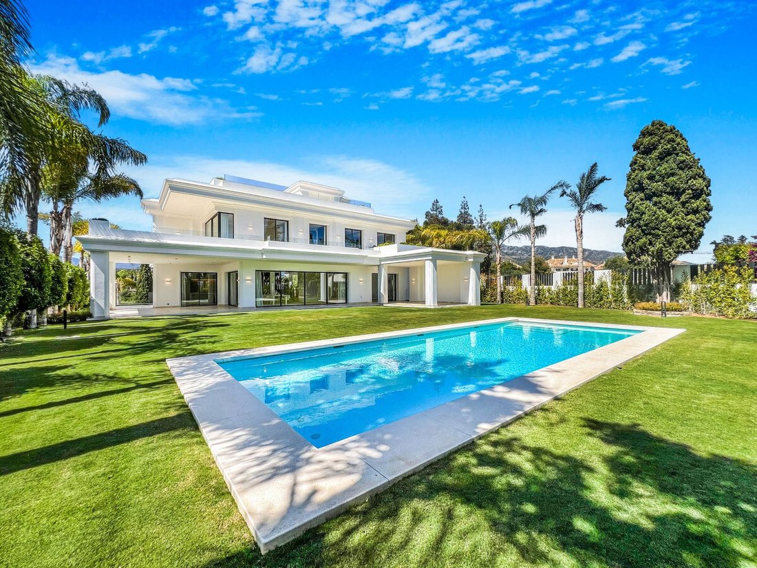 Villa in Puerto Banus, Marbella, Spain 1 - 13131713