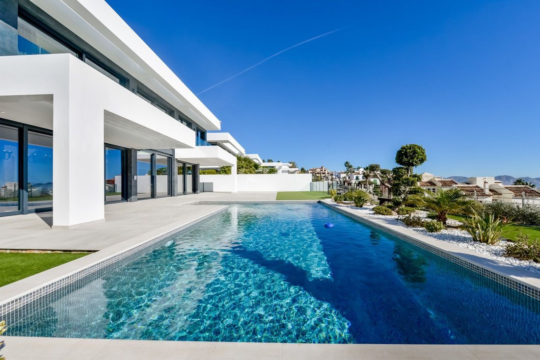 Villa in Finestrat, Valencian Community, Spain 5 - 12409341