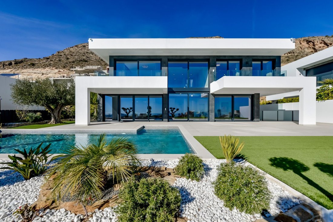Villa in Finestrat, Valencian Community, Spain 3 - 12409341