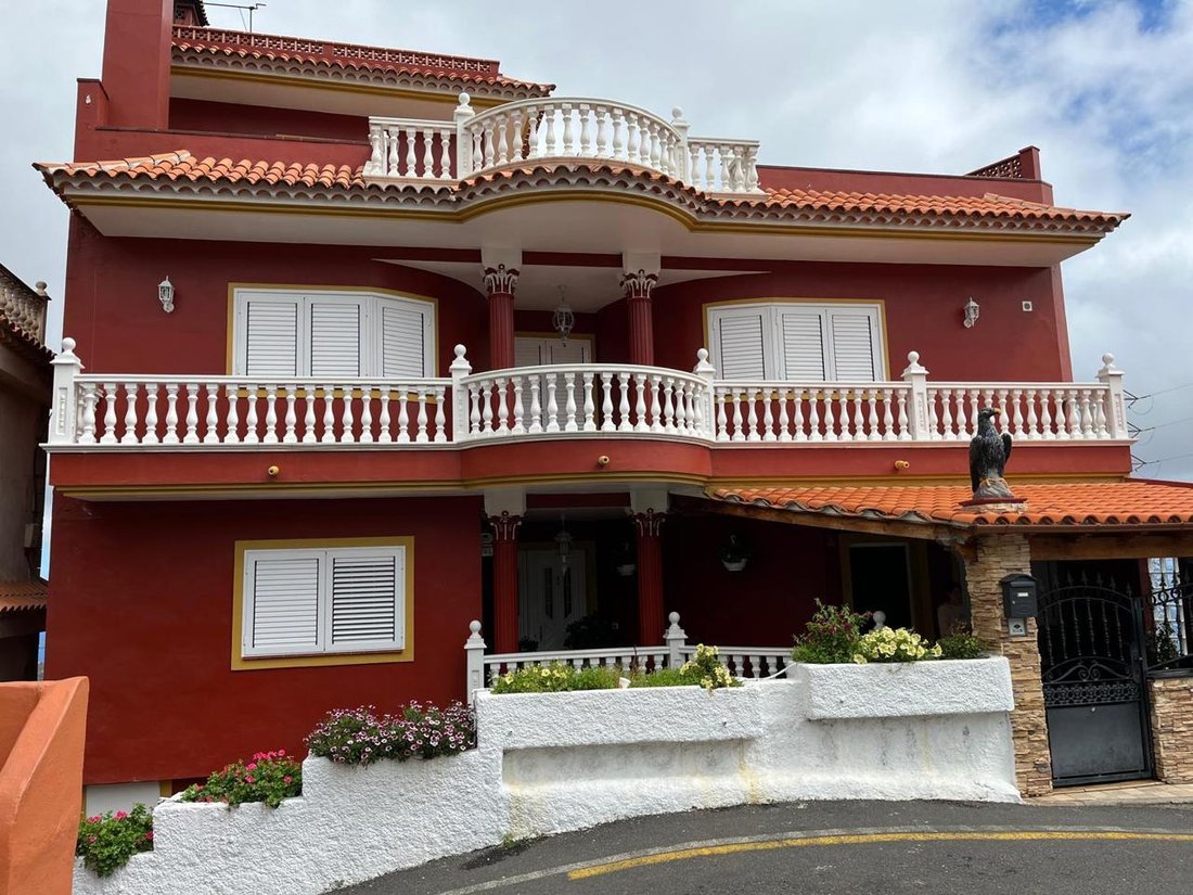 Villa in Los Realejos, Canary Islands, Spain 1 - 14369362