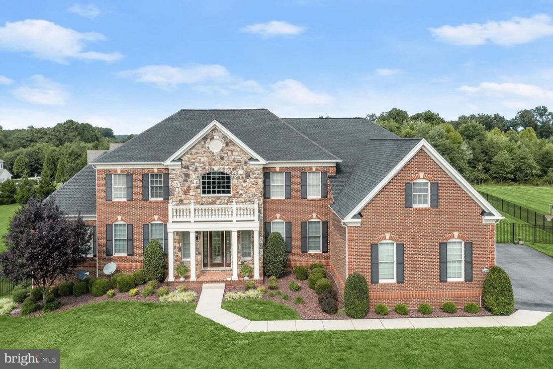 Residence Perfect For The Discerning Family In Glenelg, Maryland ...