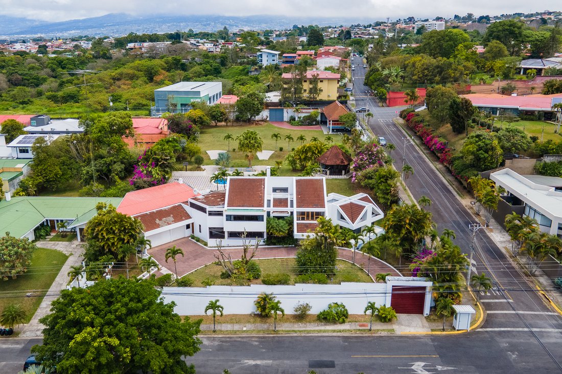 House in Granadilla, San José Province, Costa Rica 1 - 12750446