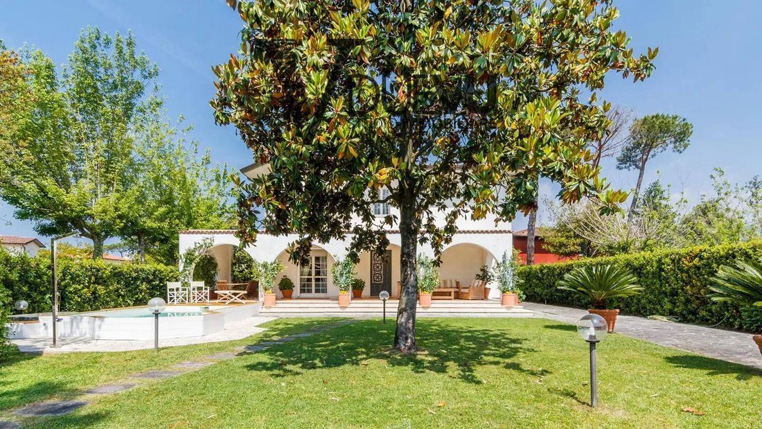Villa in Caranna-Vaiana, Forte dei Marmi, Tuscany 5 - 12482725