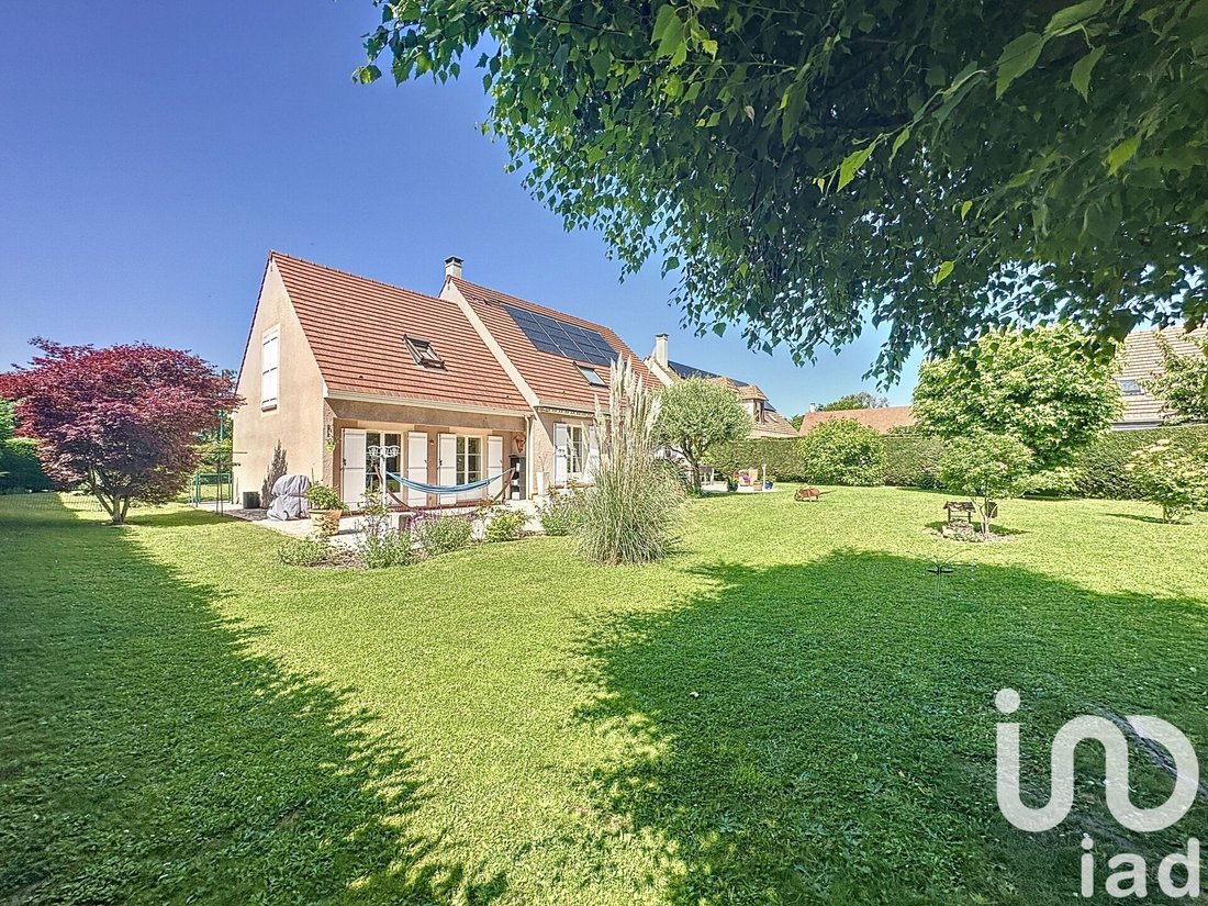 Maison D'architecte 8 Pièces à Vendre Dans Mennecy, île De France