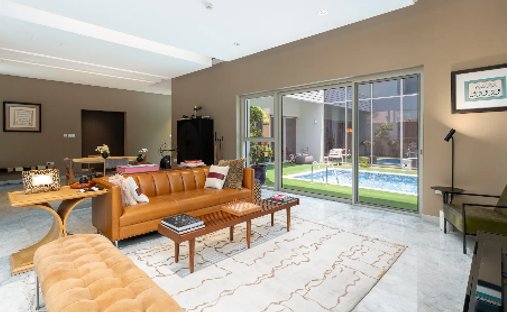 Villa in Dubai, Dubai, United Arab Emirates 1