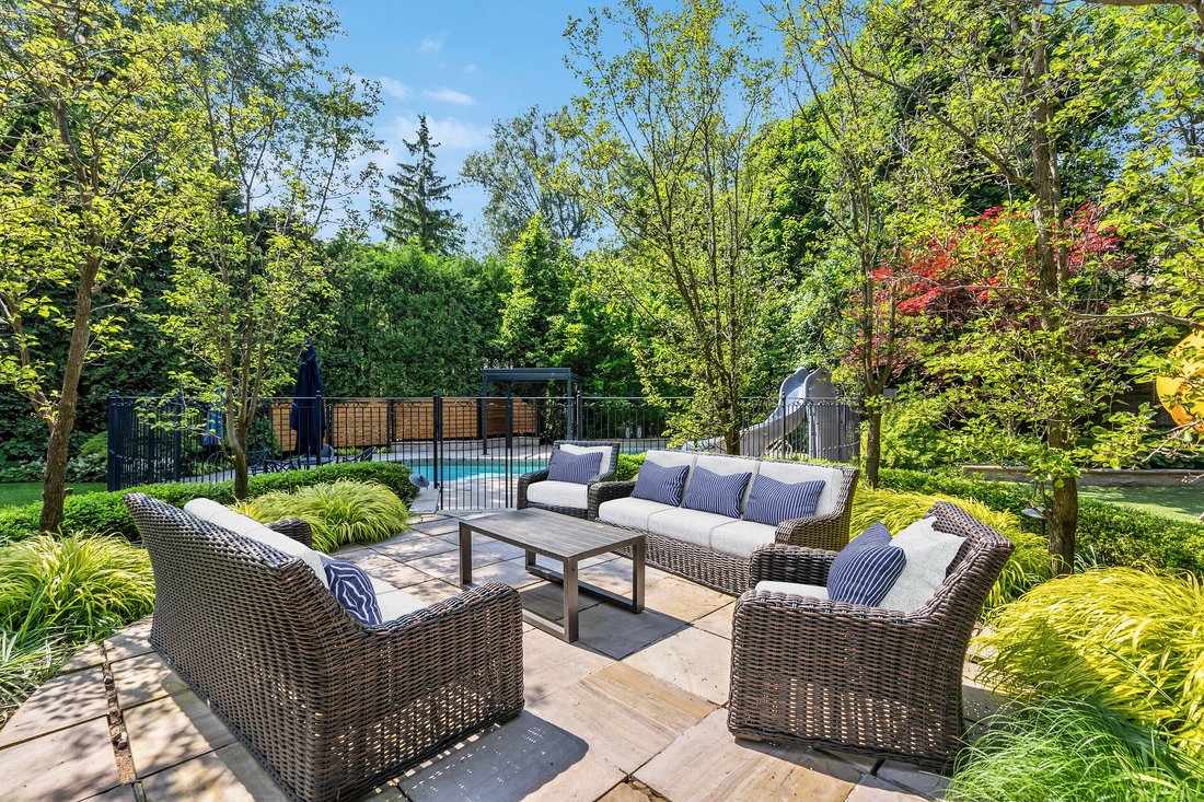 House in Toronto, Ontario, Canada 5 - 14364372