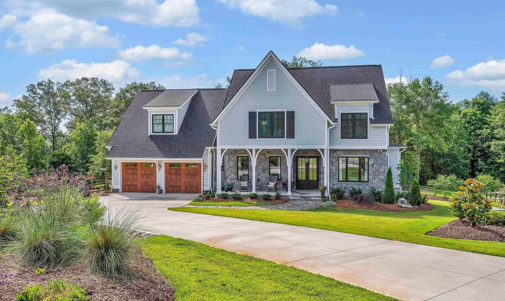 4 Bedrooms Single Family In Slater Marietta, South Carolina, United