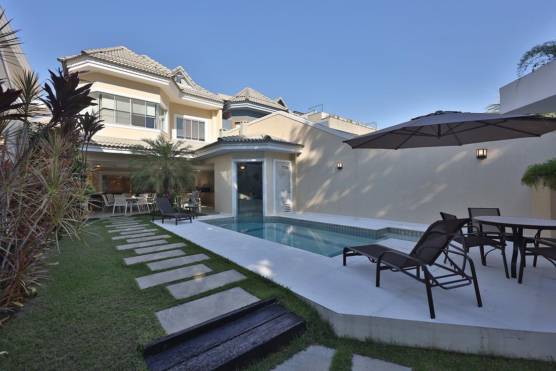 House in Rio de Janeiro, State of Rio de Janeiro, Brazil 1 - 14370104
