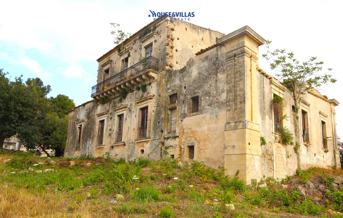 Villa in Center, Noto, Sicily 4 - 14375196