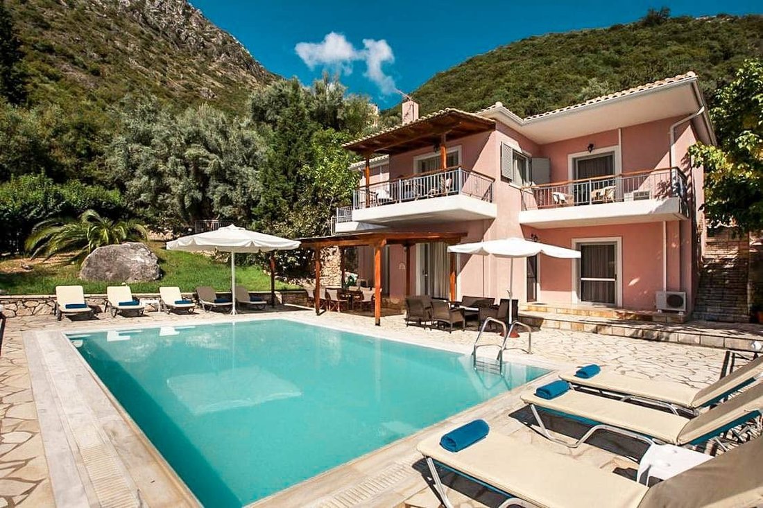 Villa in Lefkada Commune, Peloponnese, Western Greece and the Ionian, Greece 2 - 14375448