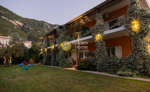 Estate in Kamena Vourla, Thessaly and Central Greece, Greece 1