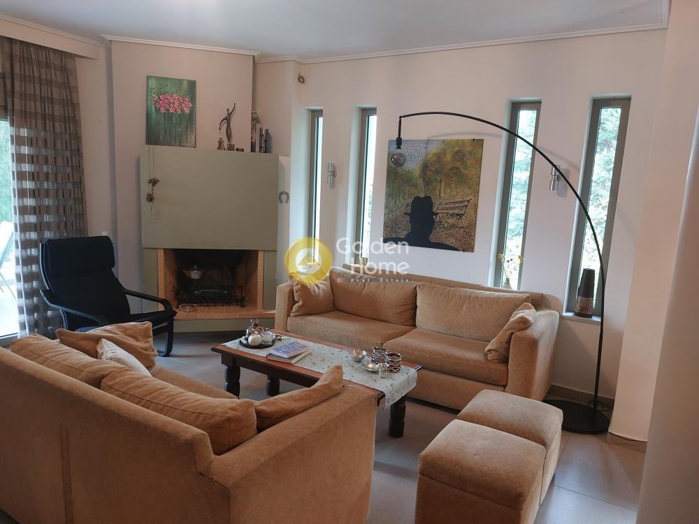 House in Palea Fokea, Attica, Greece 1 - 14371817
