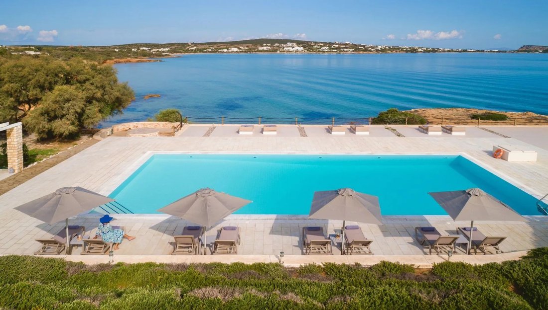 Estate in Paros, Aegean, Greece 2 - 14375414