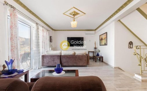 House in Aianteio Community, Salamina, Greece 1