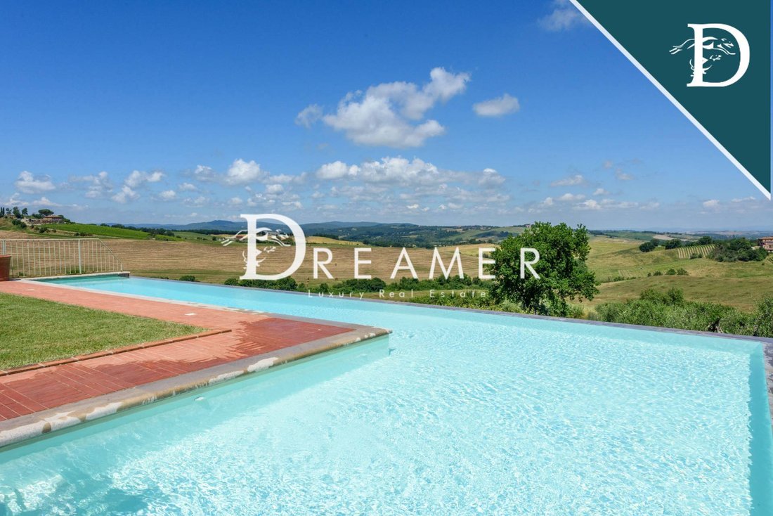 Villa in Castiglione d'Orcia, Tuscany, Italy 2 - 14374290