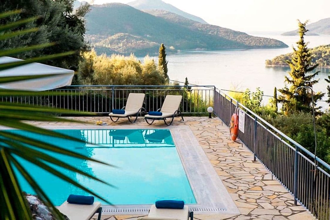 Villa in Lefkada Commune, Peloponnese, Western Greece and the Ionian, Greece 1 - 14375448