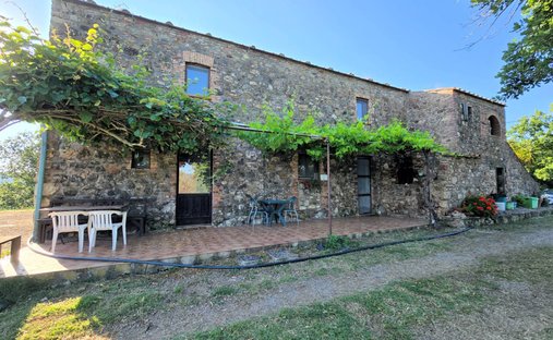 Maisons de campagne à Frassine, Toscane, Italie 1