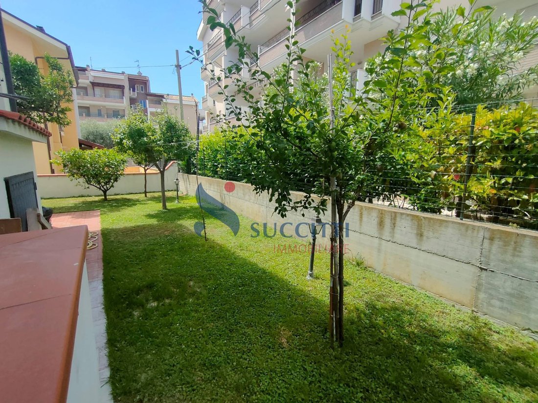 Villa in Tortoreto, Abruzzo, Italy 4 - 14374294