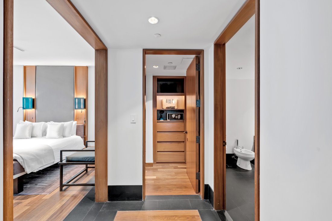 Condo in Miami Beach, Florida, United States 5 - 14375215