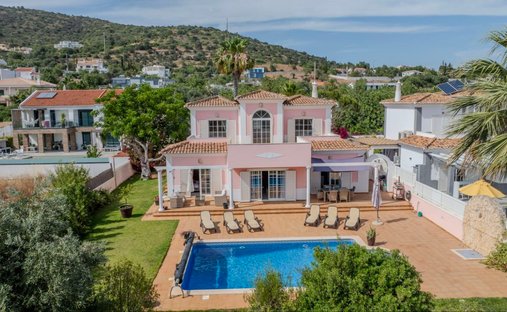Villa in Loule (Sao Clemente), Algarve, Portugal 1