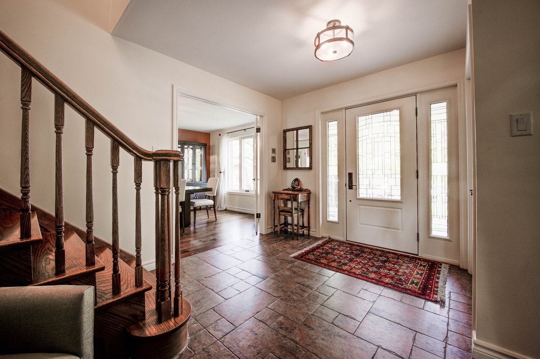 Coveted Upper Beechwood Area 460 Drake Circle In Waterloo, Ontario, Canada For Sale (14380608)