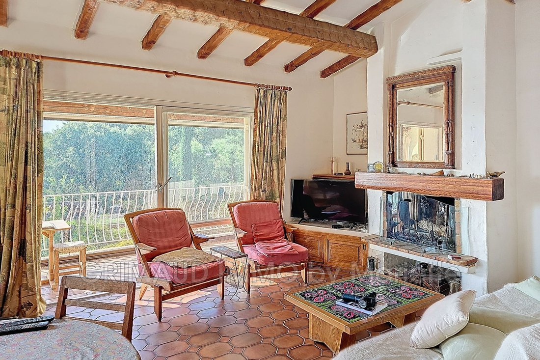 Villa in Grimaud, Provence-Alpes-Côte d'Azur, France 3 - 14381083