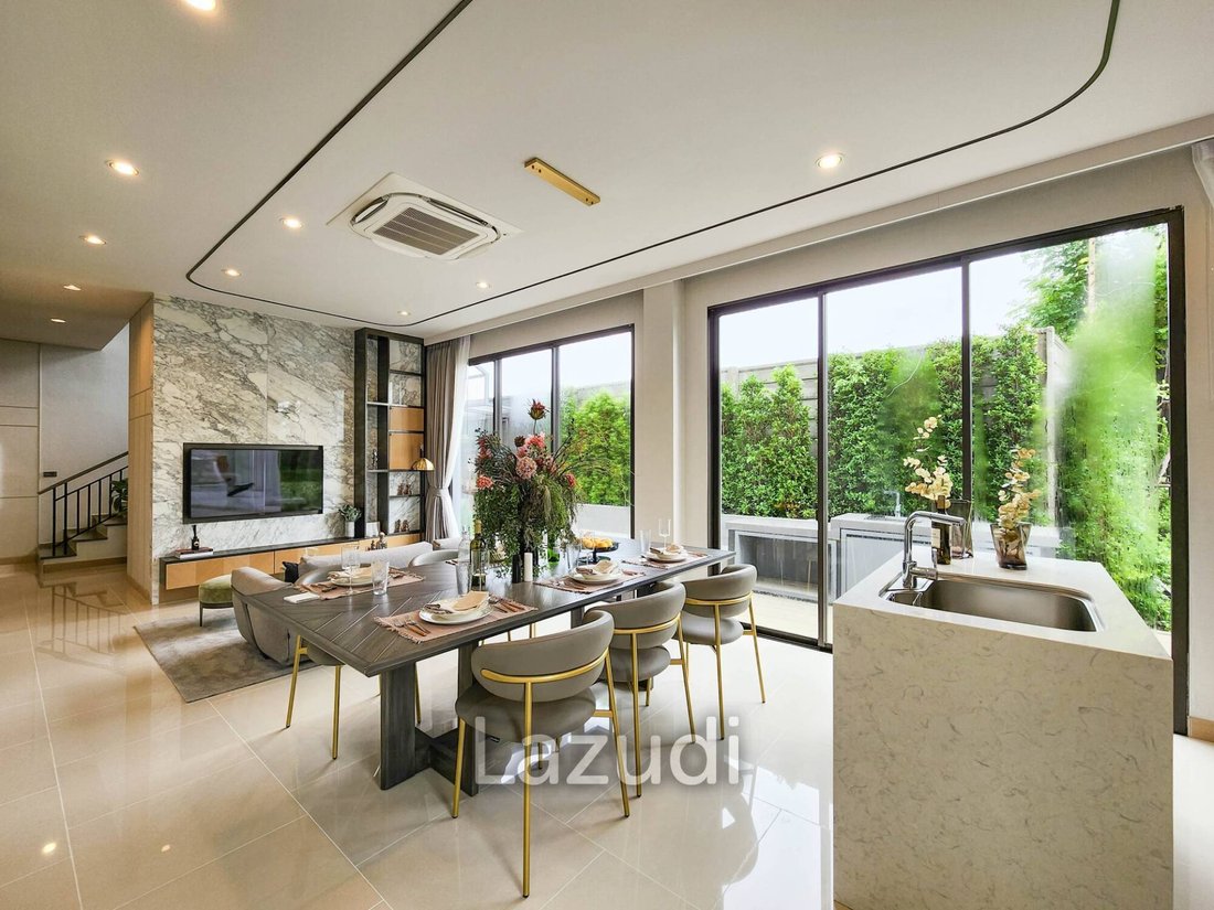 House in Khlong Song Ton Nun, Bangkok, Thailand 4 - 12644652