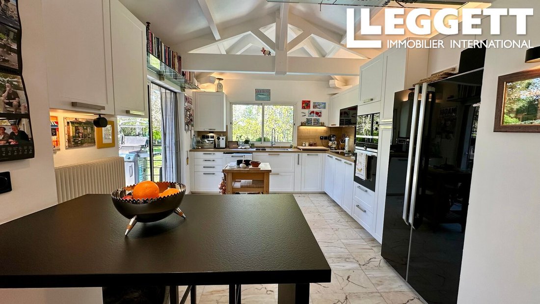 House in Gaillan-en-Medoc, Nouvelle-Aquitaine, France 4 - 14383297