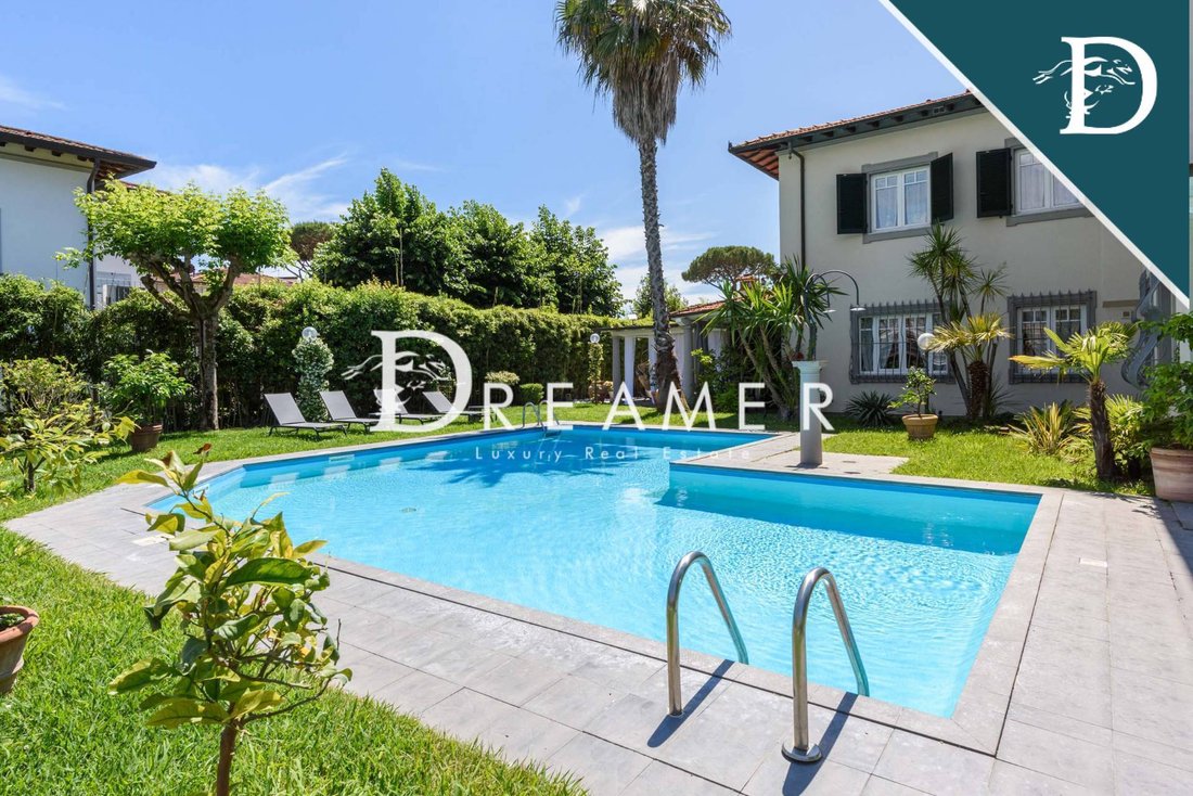 Villa in Center, Forte dei Marmi, Tuscany 3 - 14379589