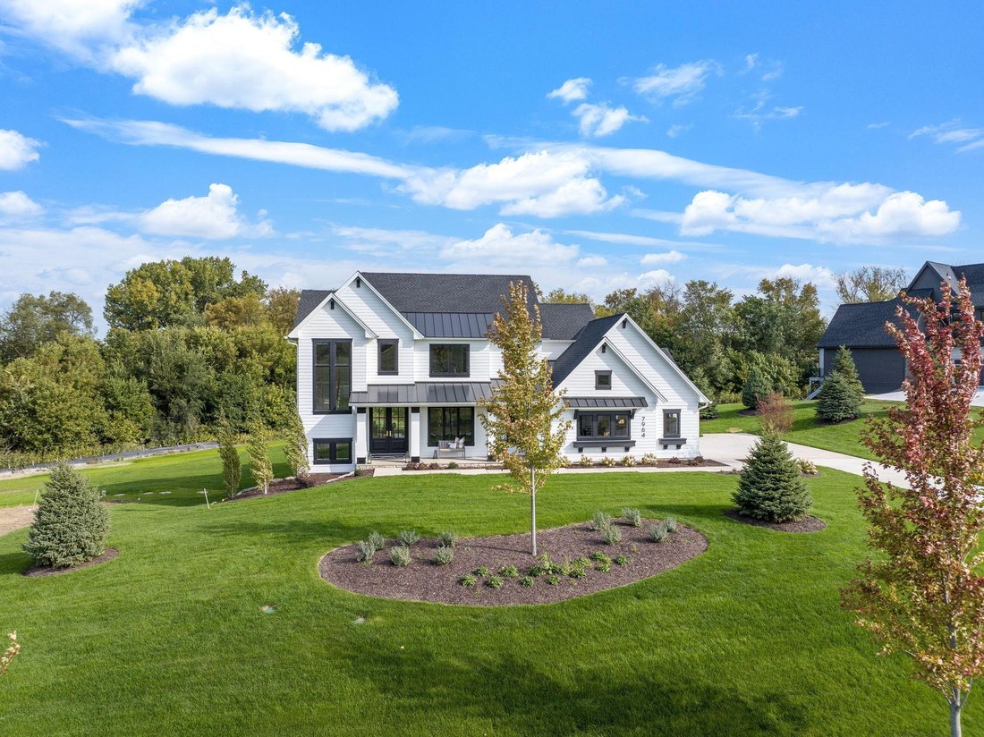 House in Chanhassen, Minnesota, United States 1 - 14370115