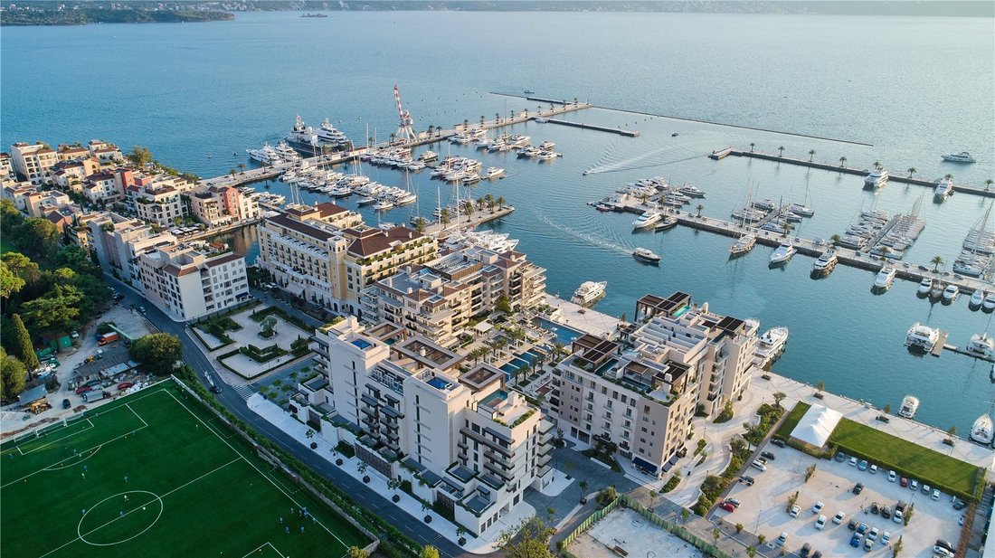 Apartment in Tivat, Tivat Municipality, Montenegro 4 - 14377522