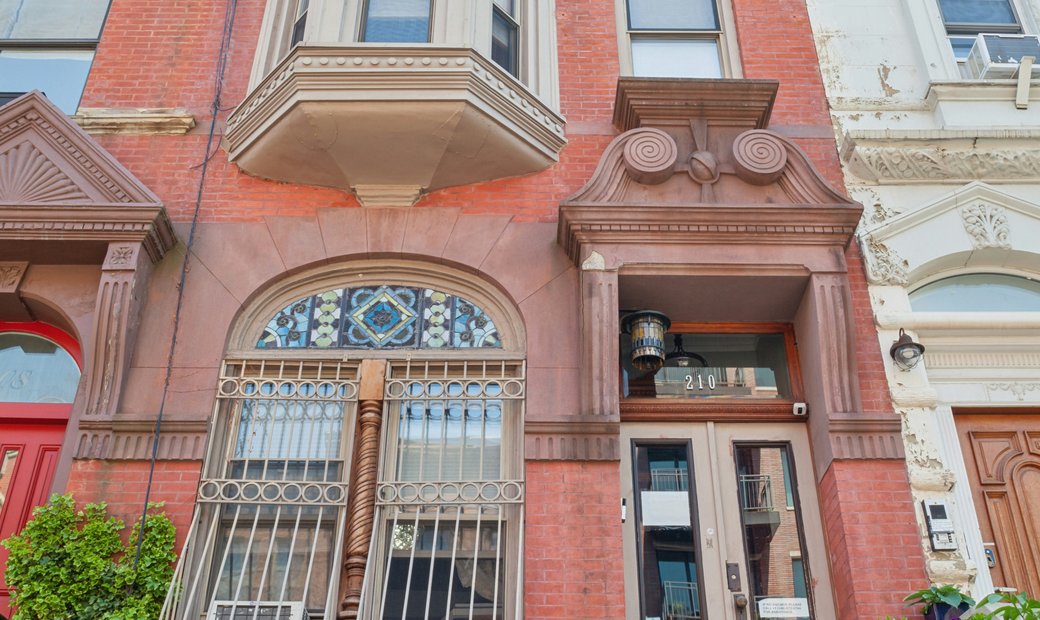 Restored Victorian Era Brownstone In New York, New York, United States ...