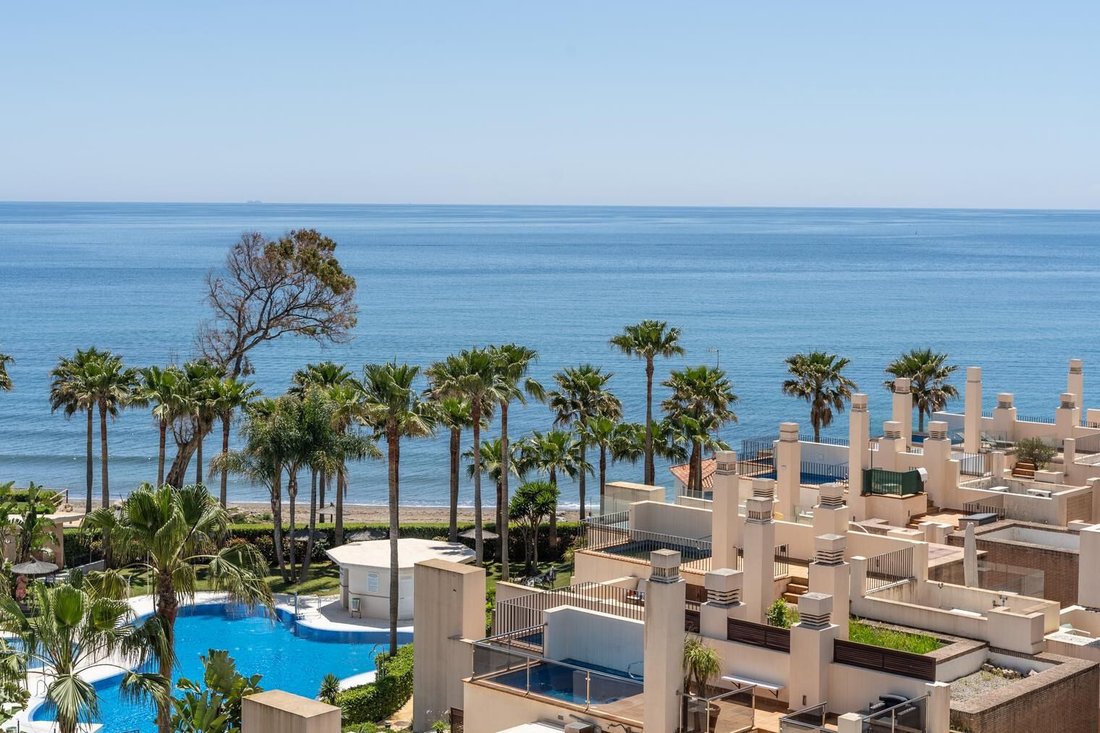 Apartment in Estepona, Andalusia, Spain 5 - 14377975