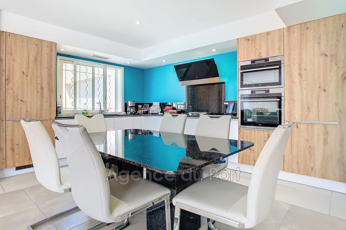Villa in Latour-Bas-Elne, Occitania, France 5 - 14381087