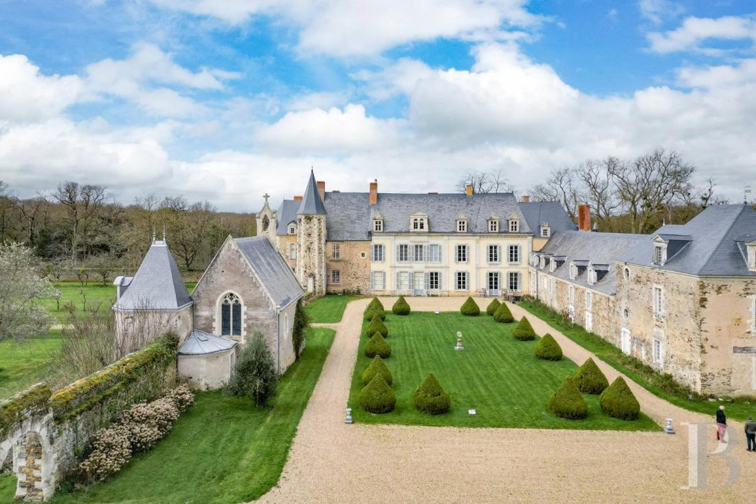 Château des Rêves: A Listed Anjou Castle Where Time Stands Still