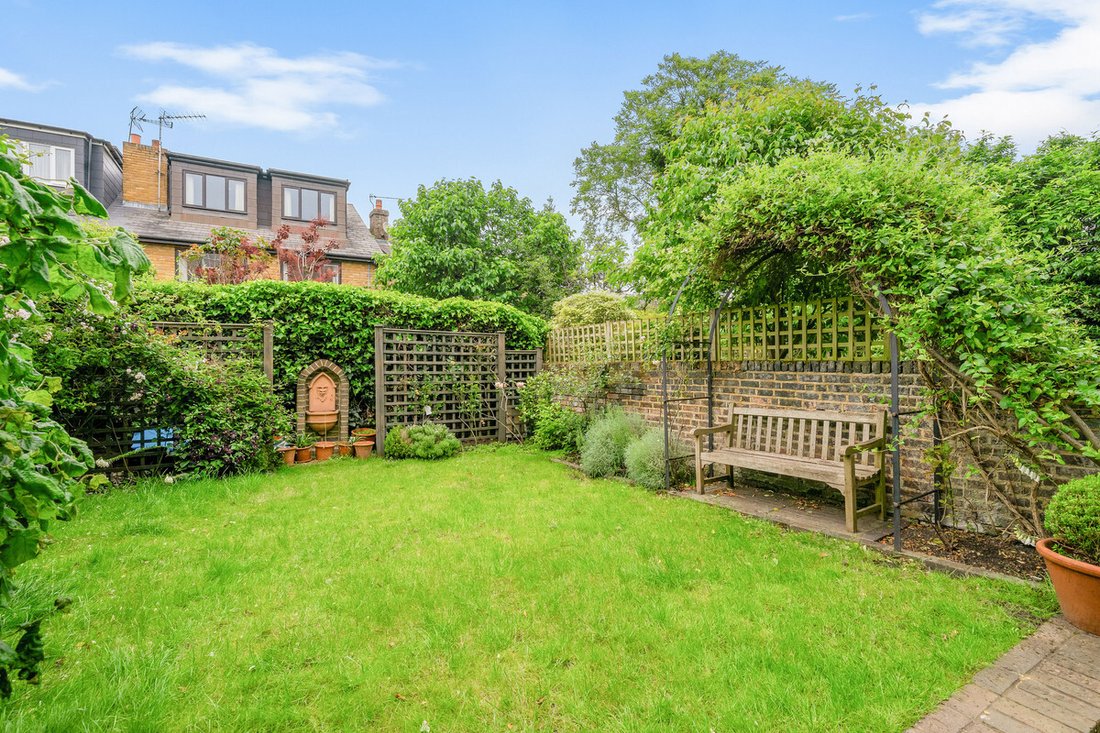 House in Castelnau, Richmond Upon Thames, England 5 - 14378109