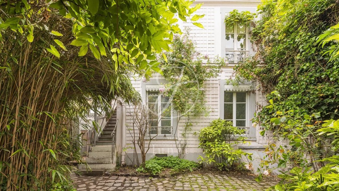 Paris 11e Ménilmontant House For Sale 10 In Paris, île De France