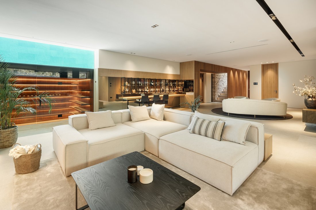 Villa in Marbella, Andalusia, Spain 5 - 14381250