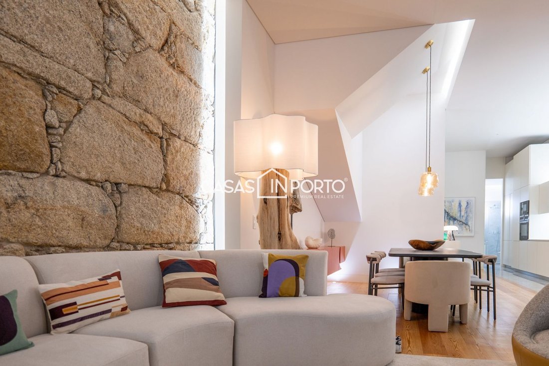Apartment in Cedofeita, Santo Ildefonso, Se, Miragaia, Sao Nicolau e Vitoria, Porto District, Portugal 3 - 12477420