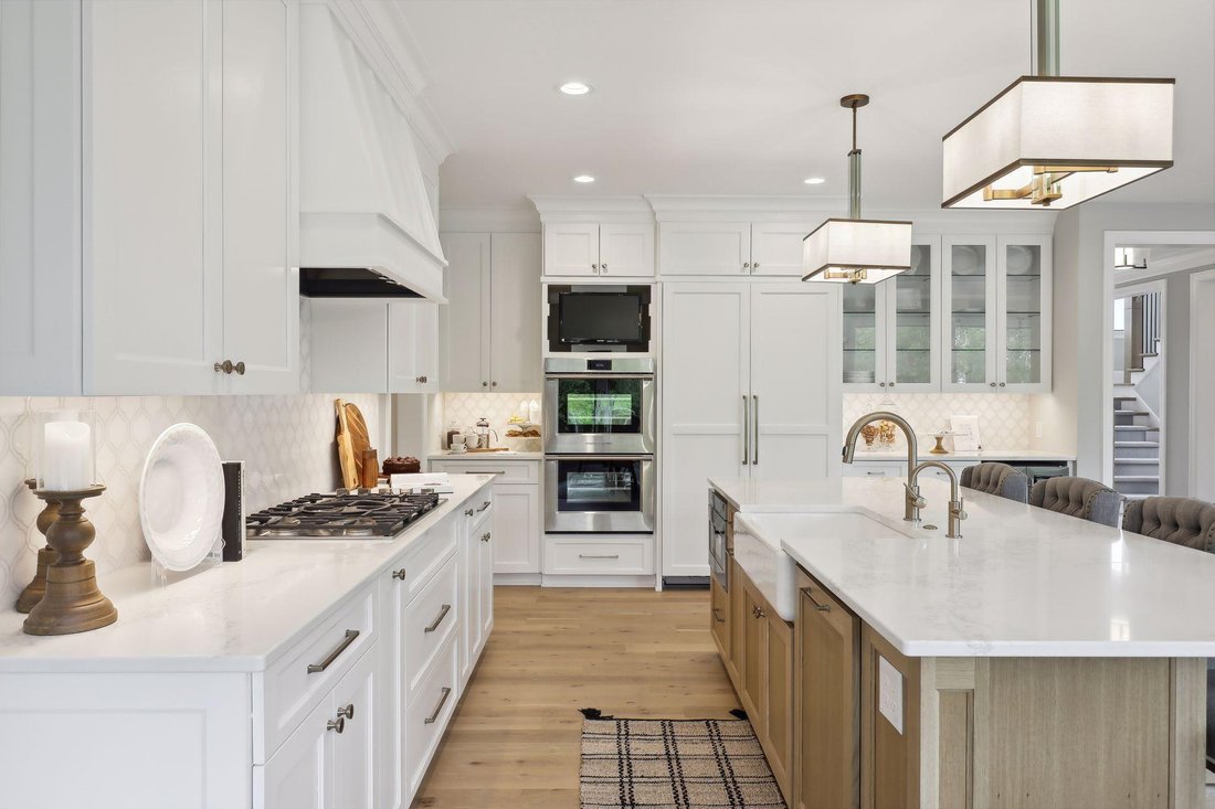 House in Chanhassen, Minnesota, United States 4 - 14370115
