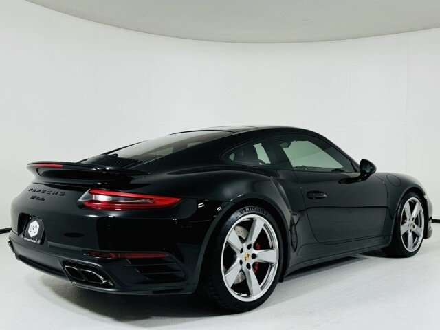 Coupe in Scottsdale 4 - 14086102