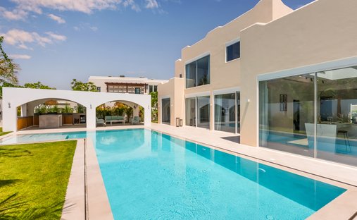 Villa in Dubai, Dubai, United Arab Emirates 1