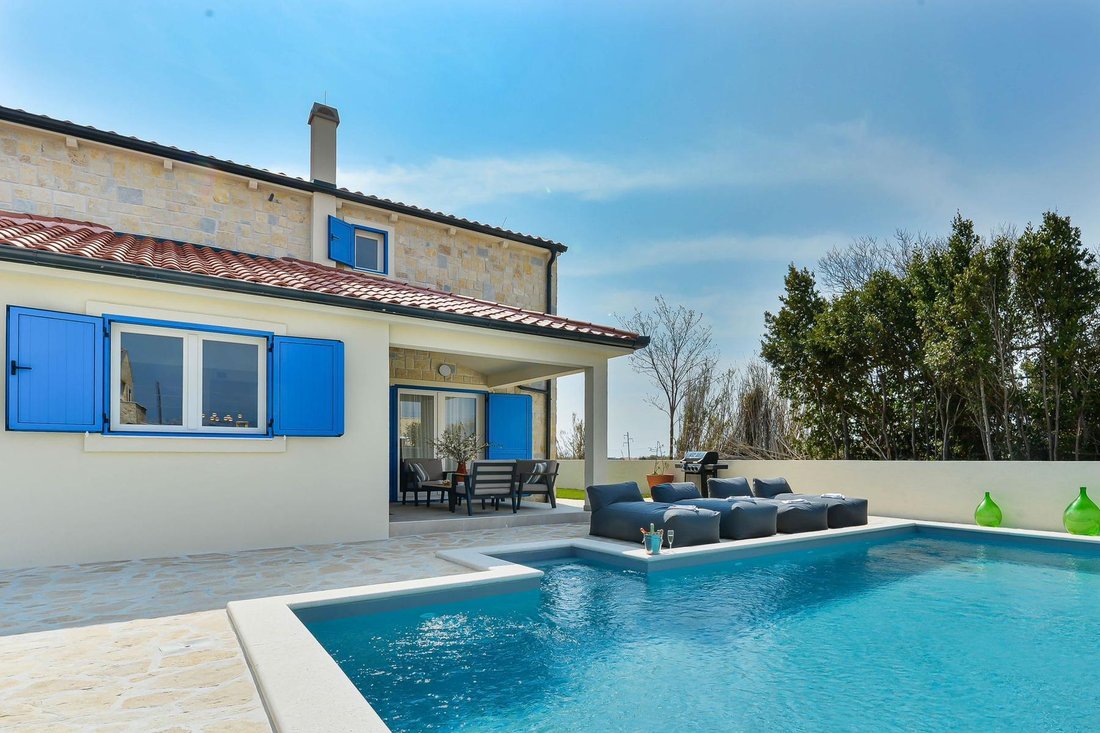 Villa in Privlaka, Zadar County, Croatia 3 - 14383379