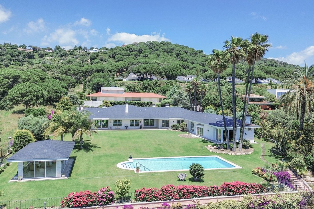 Villa in Sant Vicenc de Montalt, Catalonia, Spain 2 - 14384453