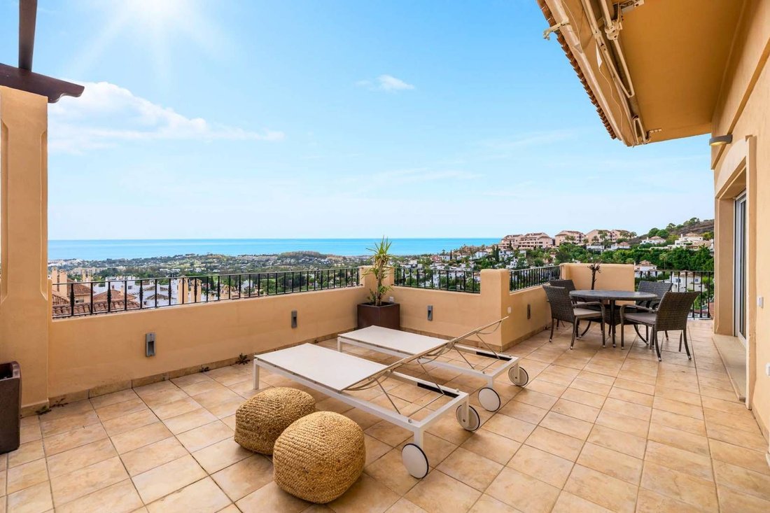 Apartment in Puerto Banus, Marbella, Spain 2 - 14386224