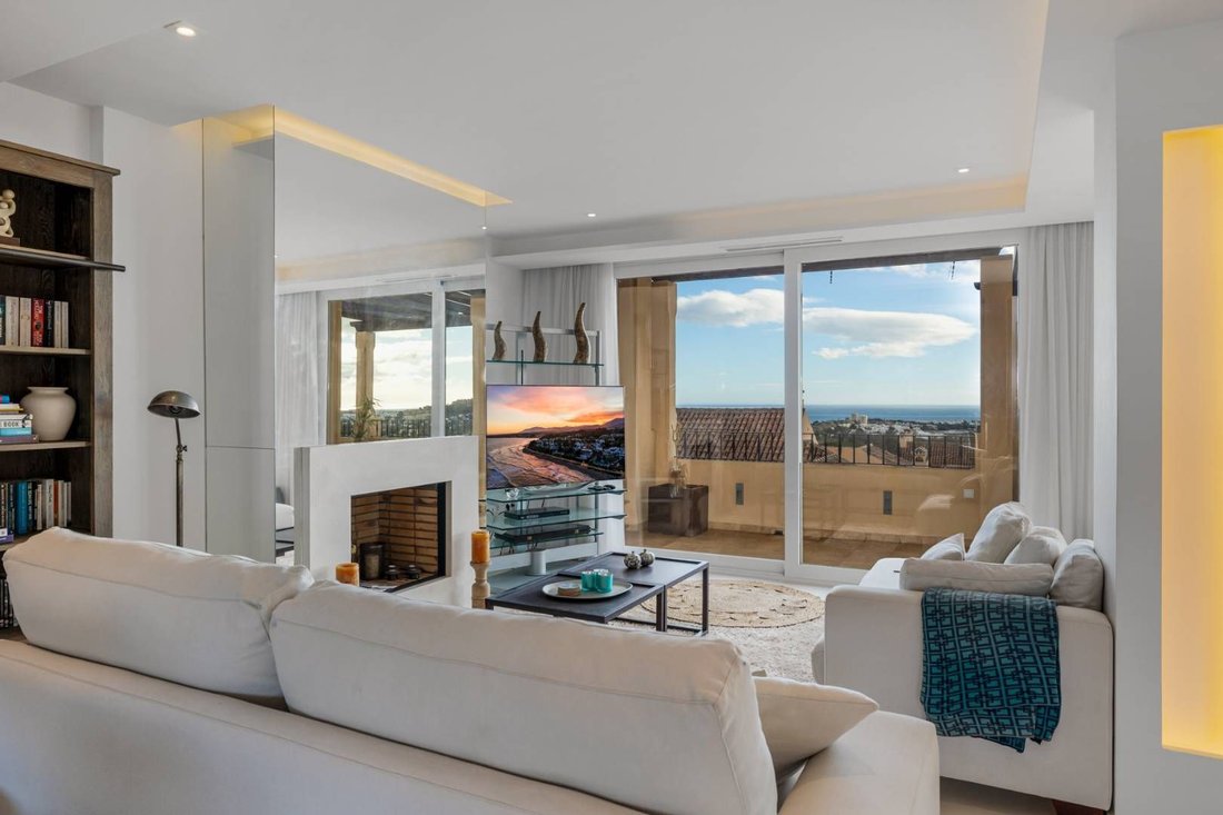 Apartment in Puerto Banus, Marbella, Spain 4 - 14386224